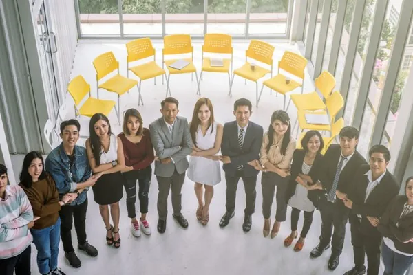 Người chơi trải nghiệm sòng bạc ảo với công nghệ VR