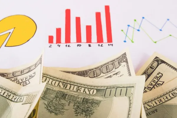 Đánh giá chuyên gia và người dùng về Nền tảng C